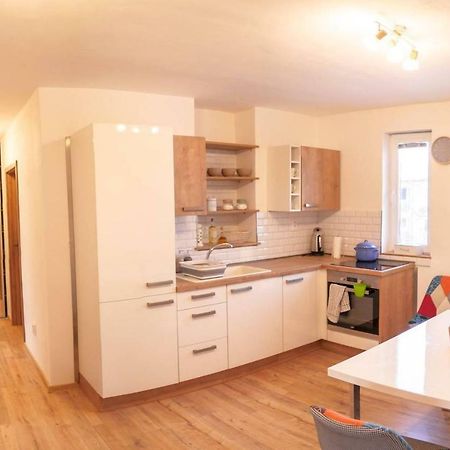 2 Bedroom Flat In The Heart Of Liptovský Mikuláš Exteriér fotografie