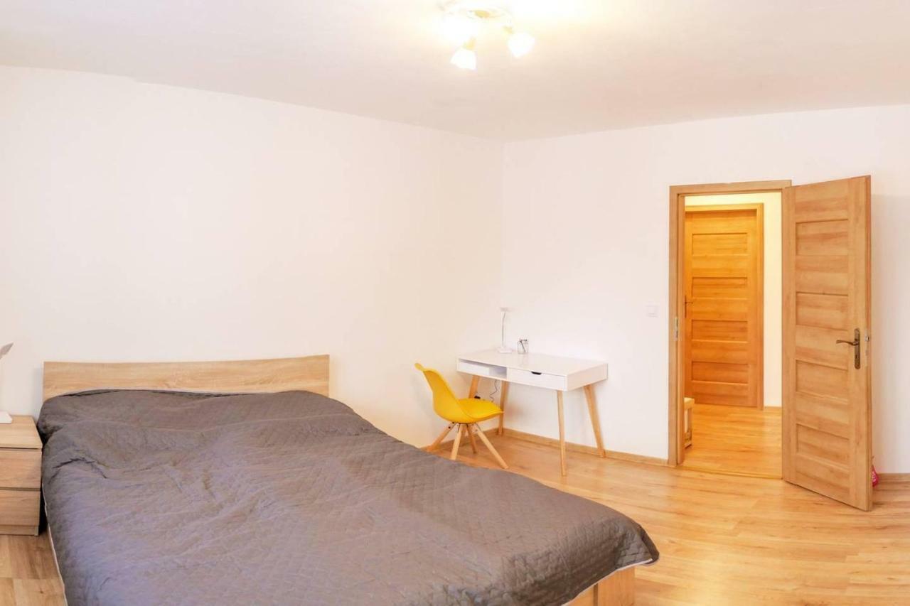 2 Bedroom Flat In The Heart Of Liptovský Mikuláš Exteriér fotografie