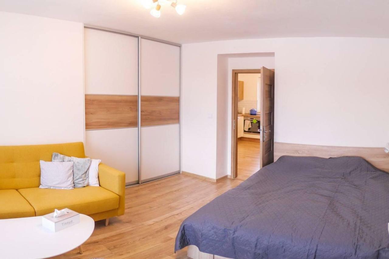 2 Bedroom Flat In The Heart Of Liptovský Mikuláš Exteriér fotografie